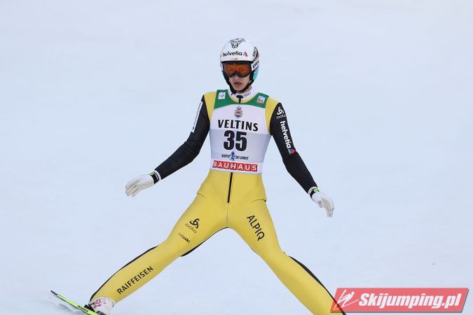 064 Gregor Deschwanden